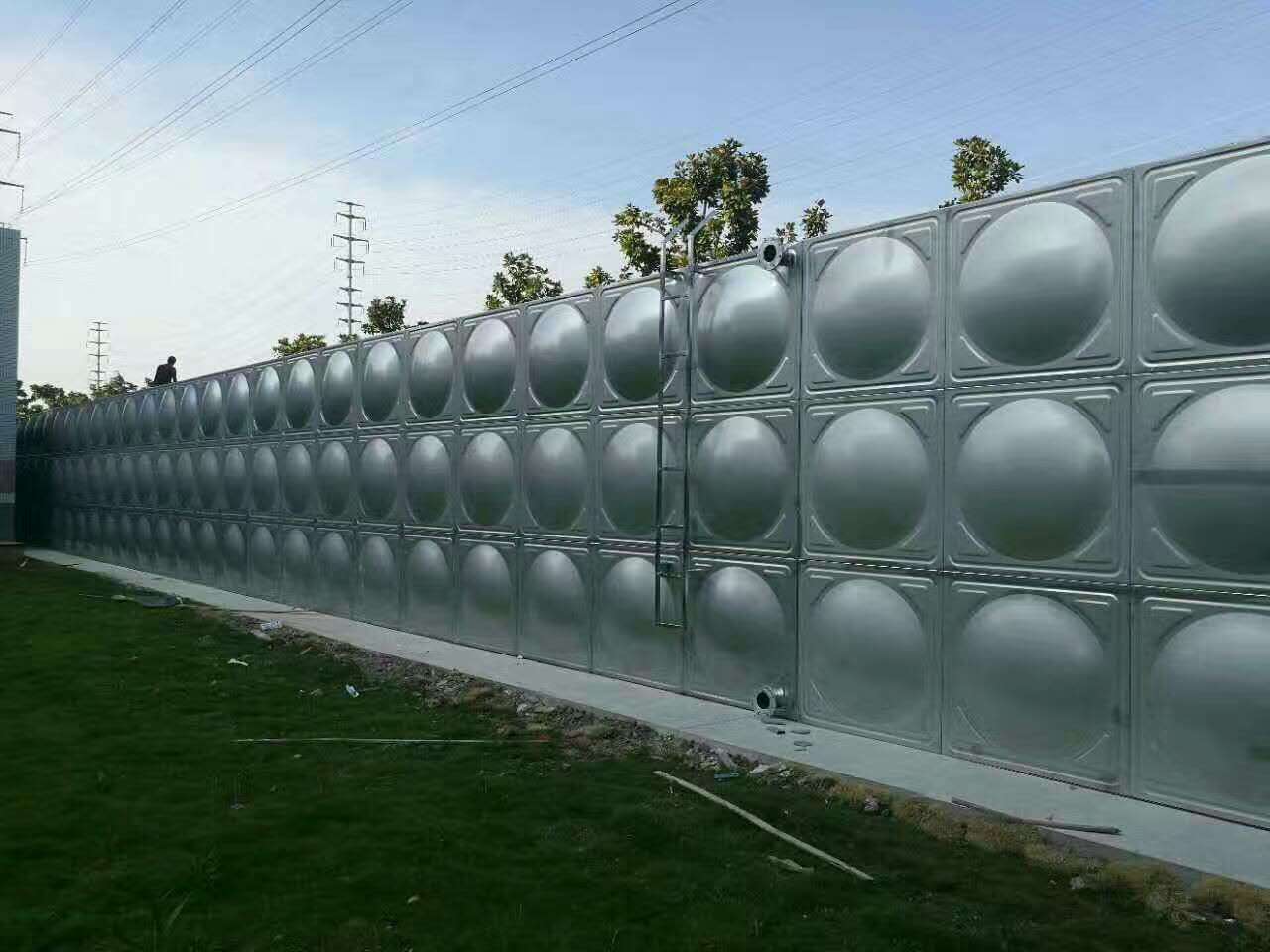 方形水箱- 方形水箱-产品中心- 连云港应禧不锈钢水箱有限公司